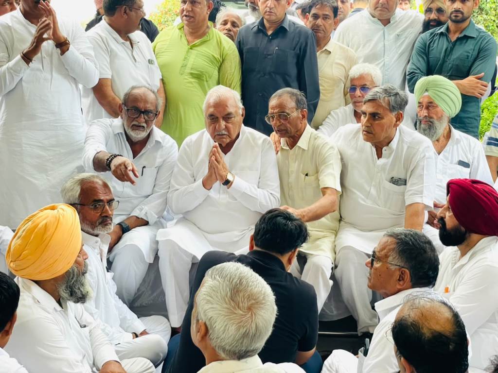 Dharmendra Pradhan Should Resign Taking Responsibility Hooda